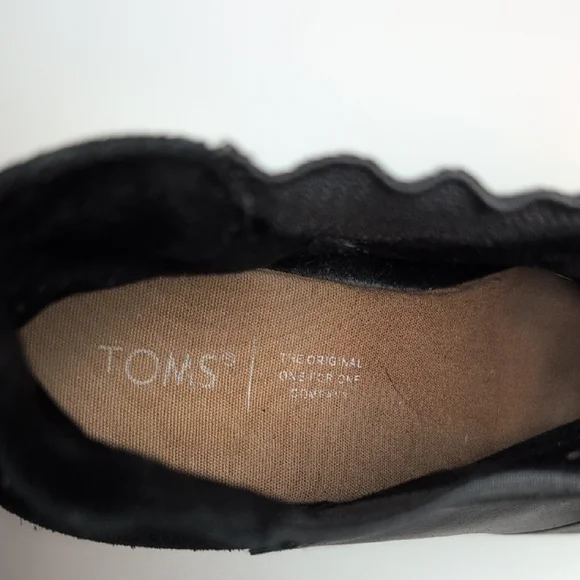 Toms Black Leather Ankle Boots - Picture 5 of 9